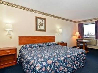 Americas Best Value Inn Grain Valley Exterior photo